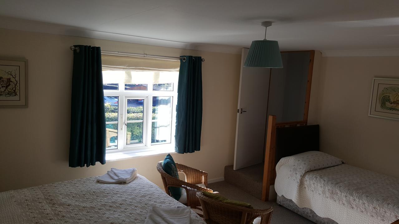 Church End Farm Bed And Breakfast Hale  Esterno foto