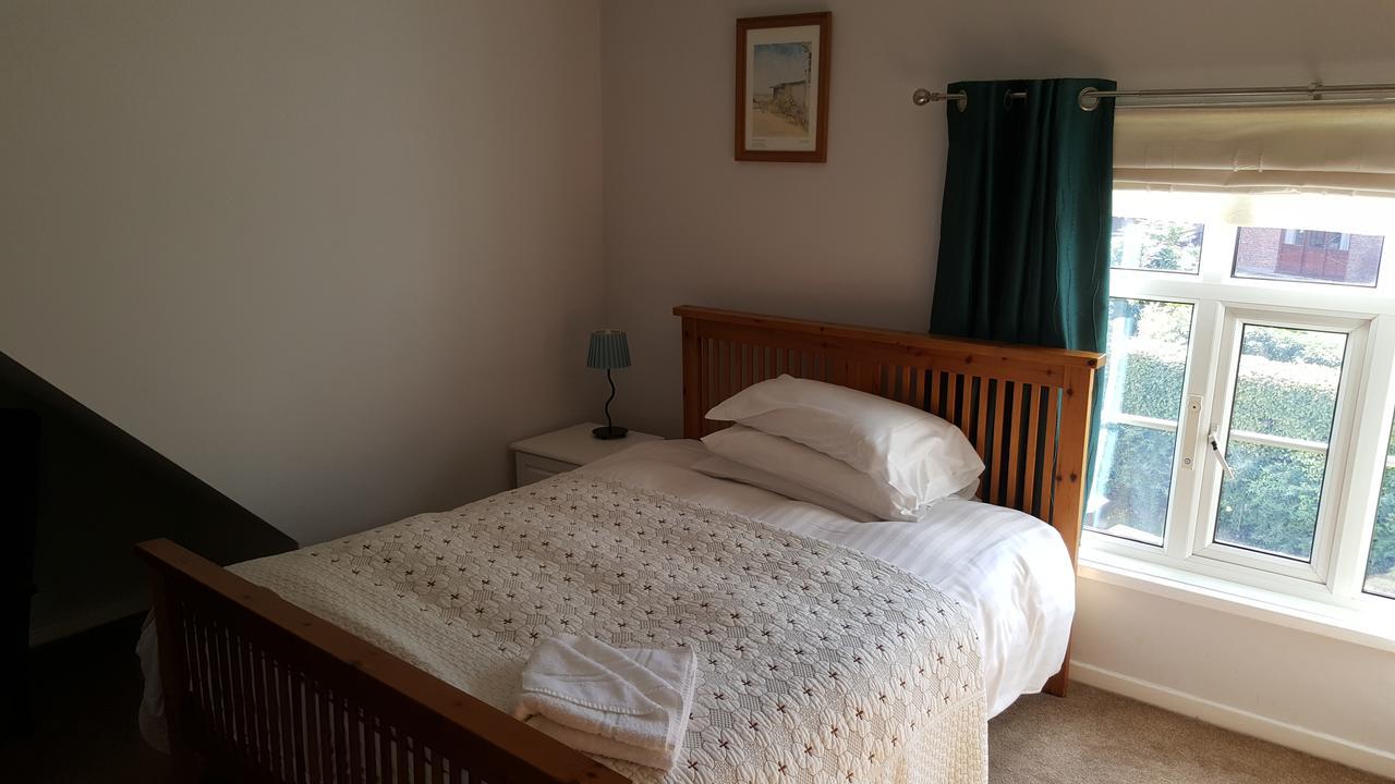 Church End Farm Bed And Breakfast Hale  Esterno foto