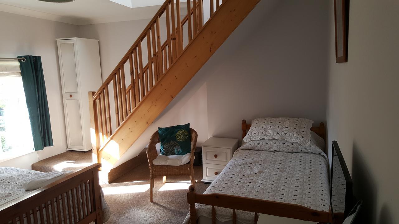 Church End Farm Bed And Breakfast Hale  Esterno foto